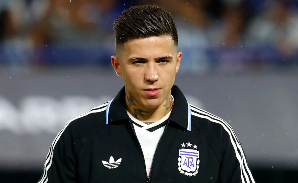 Enzo Fernández no se presenta contra Bolivia por suspensión