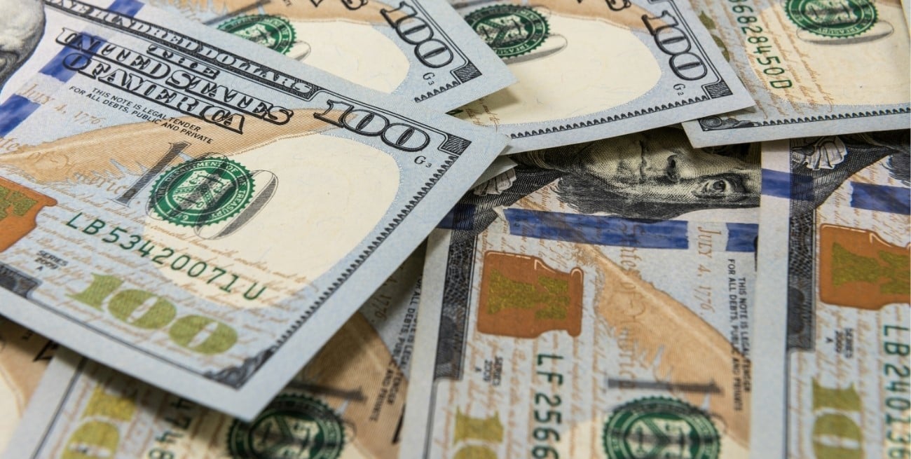 Dólar sube en Banco Provincia y se mantiene estable en Nación y BICA, mientras el blue baja 0,63%