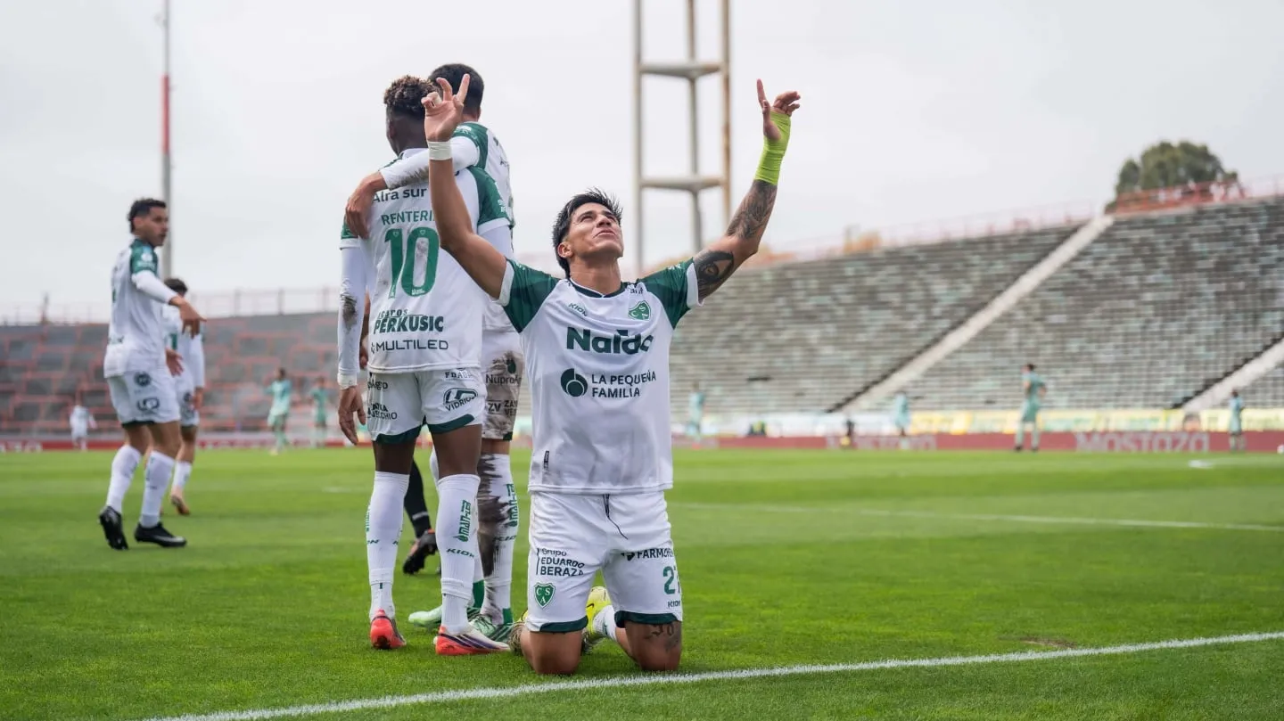 Sarmiento y Barracas Central se enfrentan en el Eva Perón por el Torneo Clausura