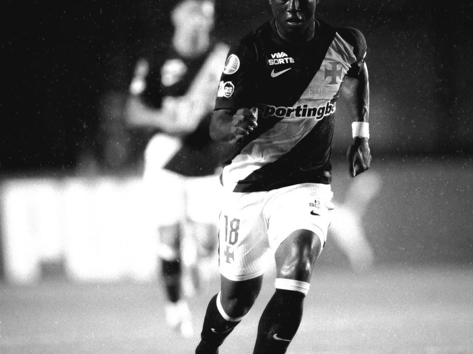 Hinestroza, de casi fichar por Boca, a titular de Vasco en la semifinal de la Sudamericana